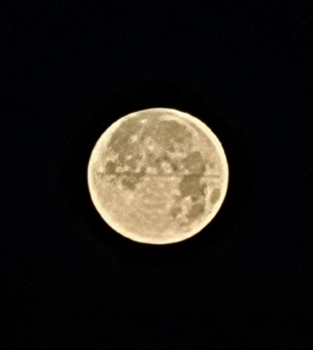 The moon, on my balloon day