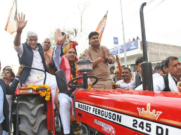 ani_digital's tweet photo. "Will complete East Rajasthan Canal Project in next 5 yrs": Gajendra Singh Shekhawat
Read @ANI Story | https://t.co/1nszOLYozL
#ERCPProject #Rajasthan https://t.co/Uyxc9yu4p8