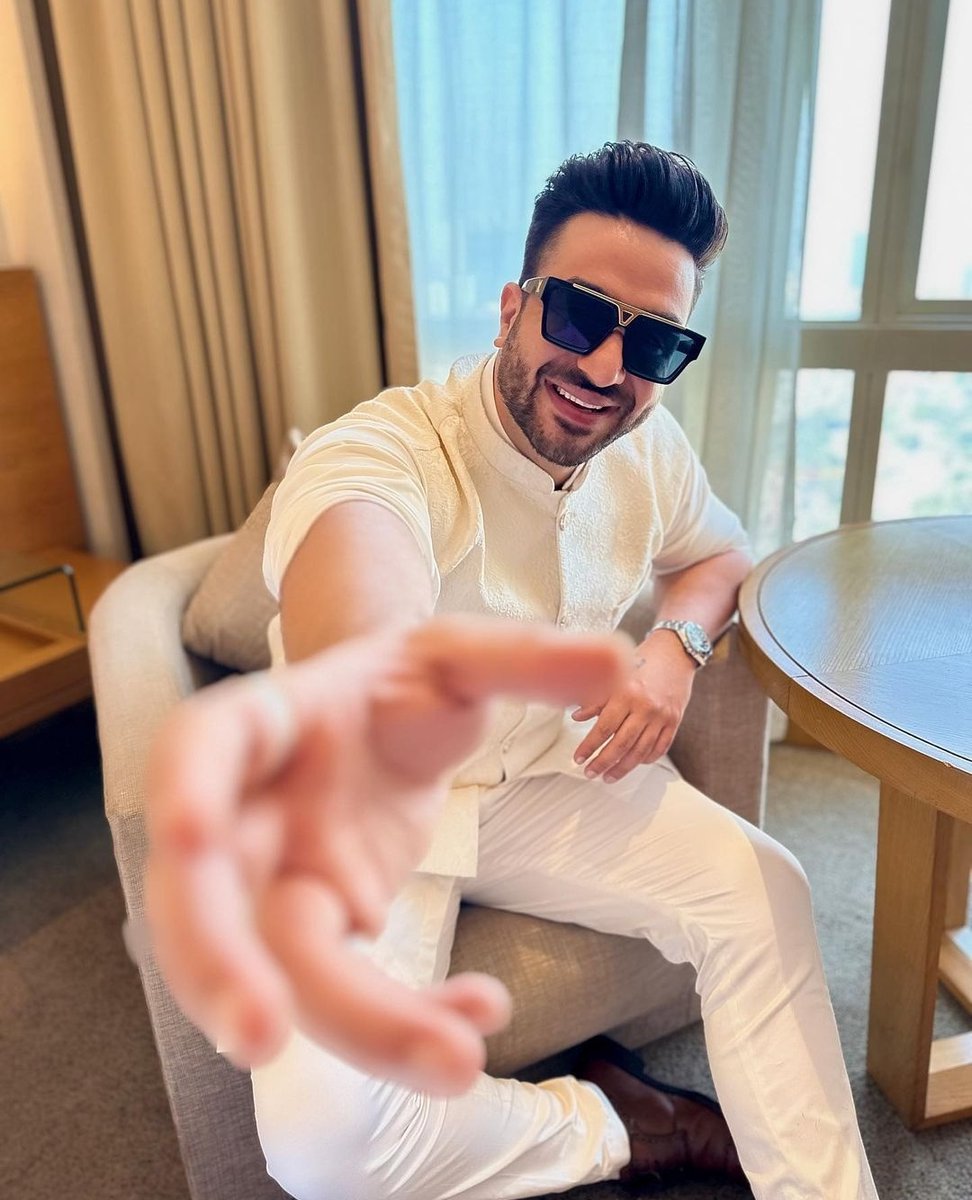 Happiest  birthday eve cutie 😍😘

<a href="/AlyGoni/">Aly Goni</a> 
• #AlyGoni #JasminBhasin #JasLyians #HappyBirthdayAly •