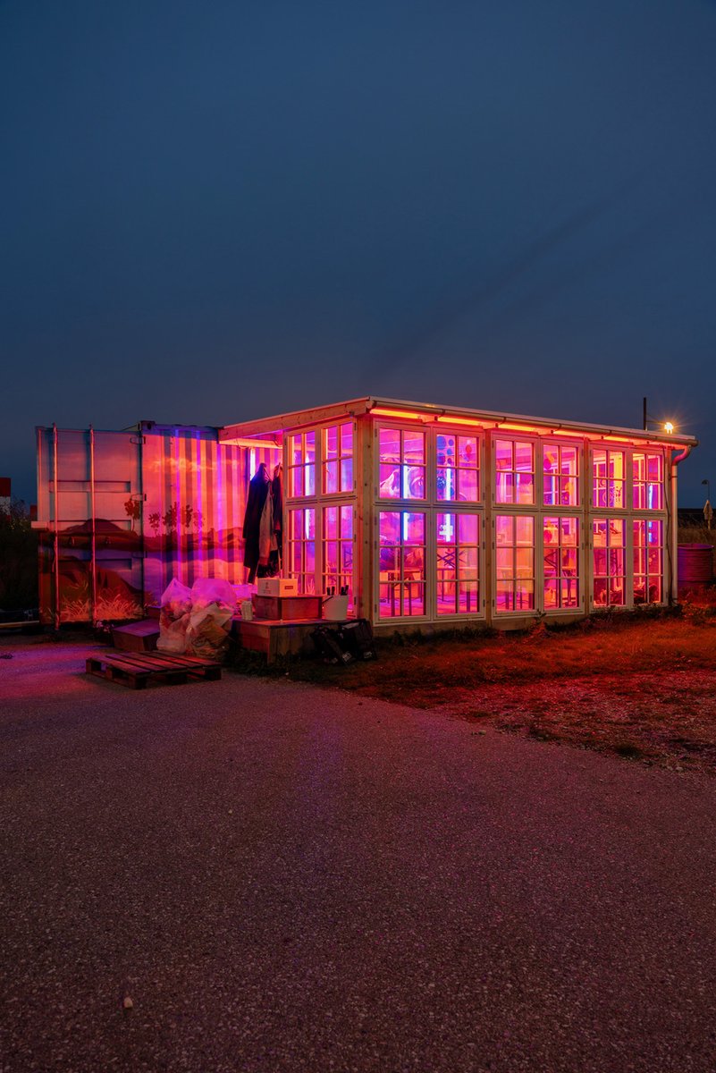 CPH_Light_Fest's tweet photo. DAGENS LYS i Nordhavn ✨
📍Flækken Nordhavn, Kattegatvej 
Værkerne i Nordhavn er stedsspecifikke og er skabt på workshops, faciliteret af lyskunstner Jakob Kvist, af lysinteresserede og studerende fra en lang række organisationer og uddannelser. https://t.co/ymonPDIk8j