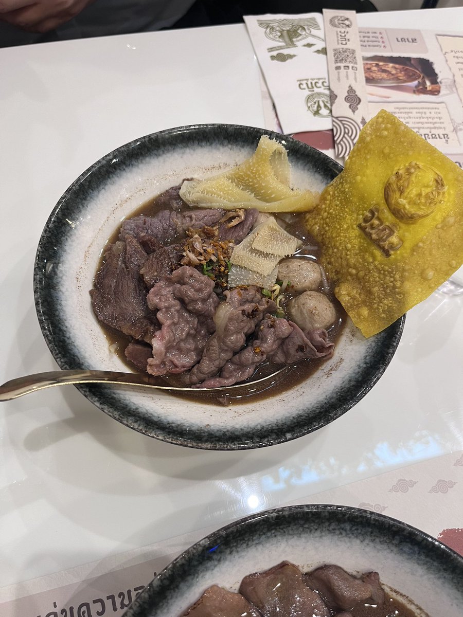 jin_yooyee's tweet photo. ชิมก่อนค่อยปรุง อย่าปรุงก่อนชิมเพราะมันเลิศอยู่แล้ว 

#วัวกิว #ก๋วยเตี๋ยวเนื้อ #ก๋วยเตี๋ยว #เนื้อ #อาหาร #กินอะไรดี https://t.co/AeCnGYLvgZ