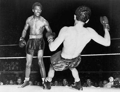 creepydotorg's tweet photo. Boxer Sugar Ray Robinson once backed out of a fight because he had a dream he was going to kill his opponent in the ring. However, after being convinced by a priest, he agreed to fight. He knocked his opponent out cold, who was taken to hospital and pronounced dead the next day. https://t.co/UZ1m9kdIcW