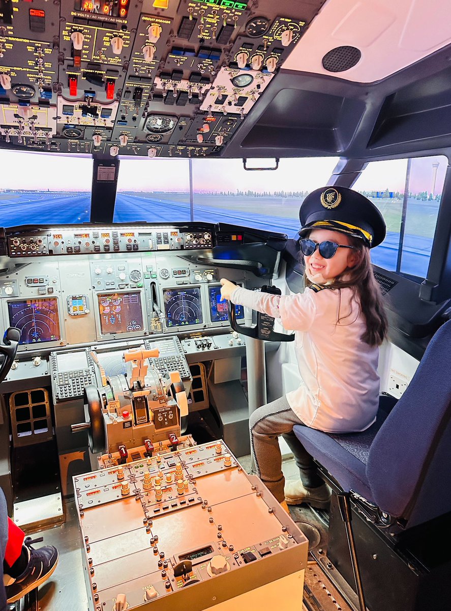 TranbyYear1's tweet image. It won’t be long before our little friend E has her wings. She is occupying her time well, working towards her pilots licence so she can fly herself back home at the earliest opportunity. Great to see your smile. 😃