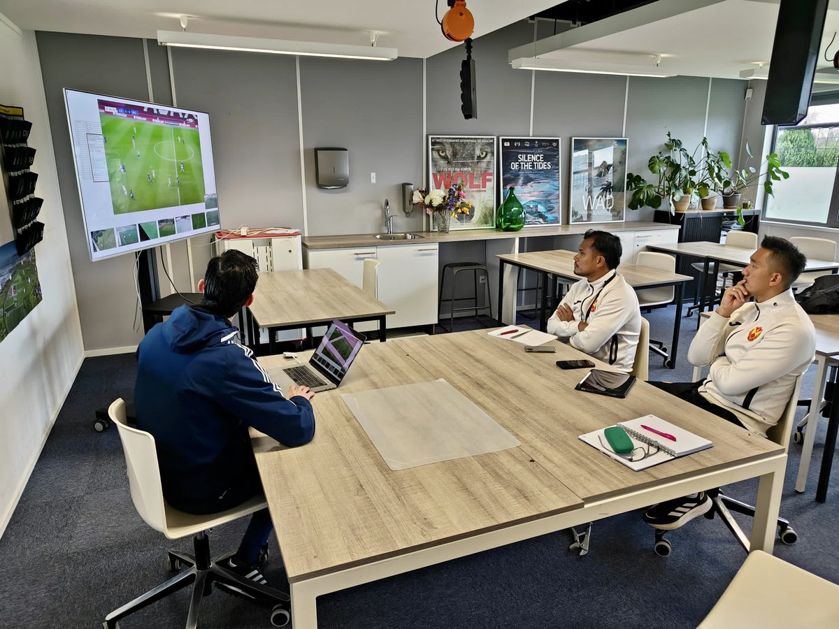 FirdausTanAziz's tweet photo. The @SelangorFC International Coach Development Program (Professional Club Visit) - @AFCAjax, Sportpark De Toekomst.

Details in LinkedIn: link in bio.

#Alhamdulillah 
#AllPraisesToAllah
#SholluAlanNabiMuhammad
#TheJourneyContinues
#CoachDevelopment
#ProClubVisitNetherlands https://t.co/Hva4WFnUpE