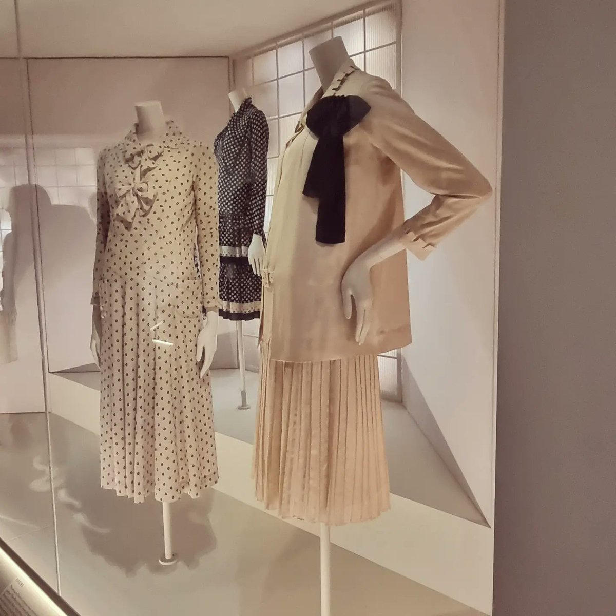 Highlights from the #CHANEL exhibition at the @V_and_A... including the revelation of 'dinner pyjamas!'