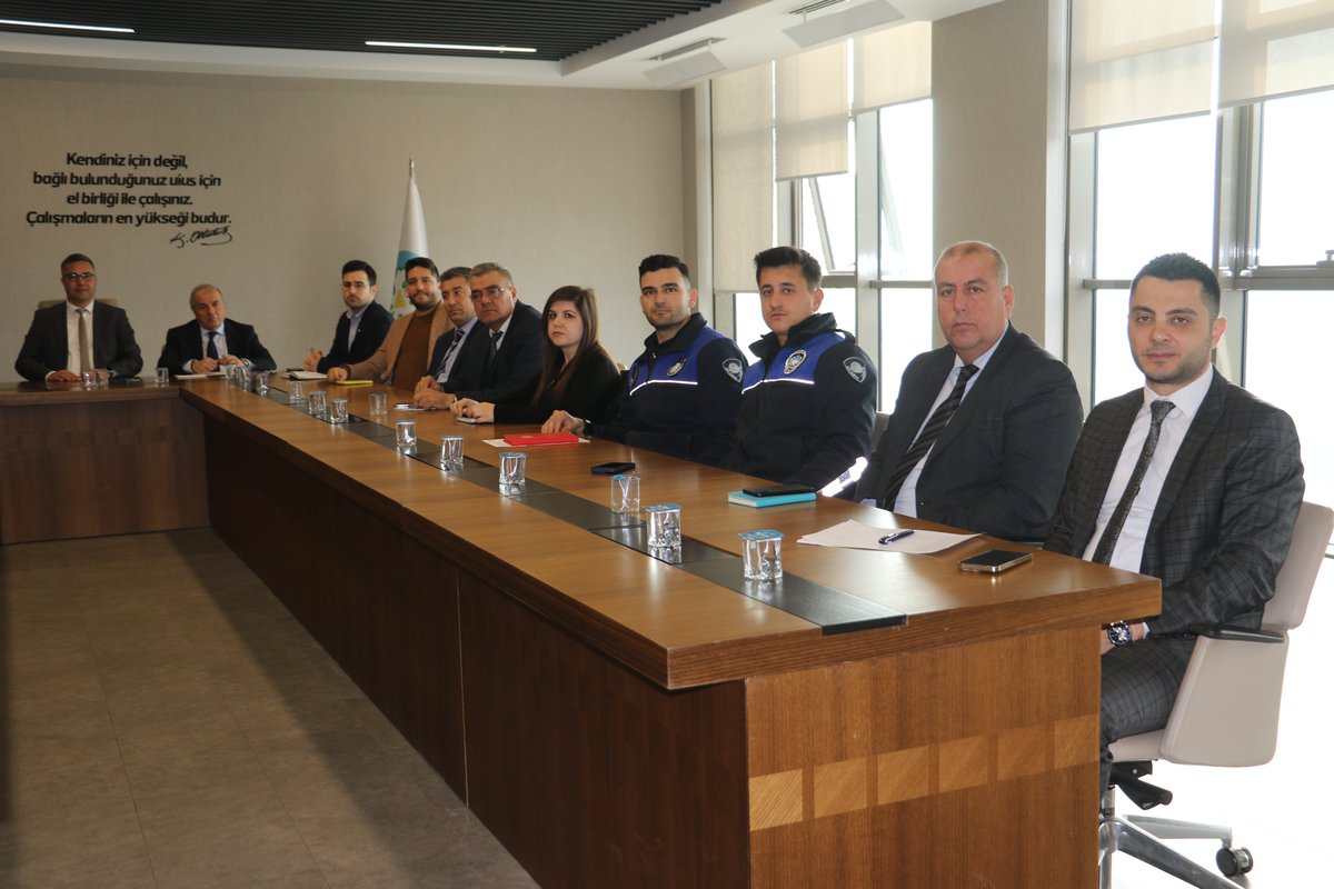 manisabsb's tweet photo. Sağlıklı bir çevre için atık lastikler geri dönüşüme kazandırılacak.

Detaylar; https://t.co/dg0OOTn5mJ https://t.co/Lx0tQMfstA