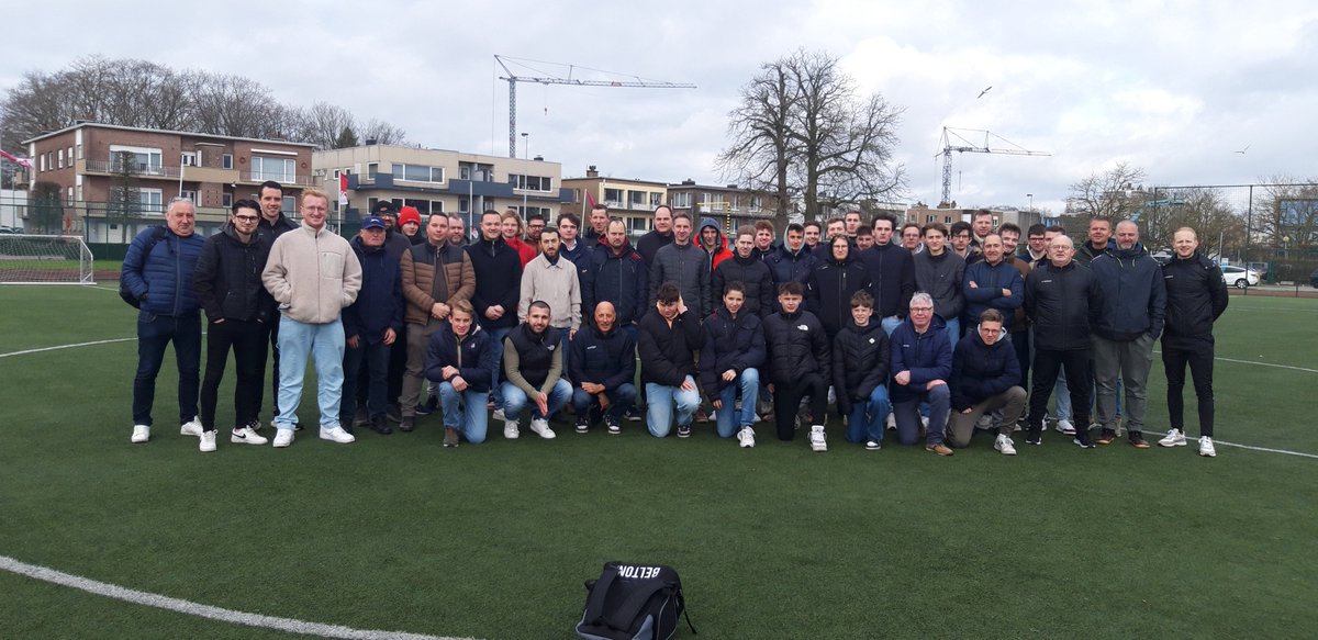 EngelsPascal's tweet image. Referee in One Day in Brugge. 44 nieuwe refs in opleiding. @Voetbal_VL #norefnogame