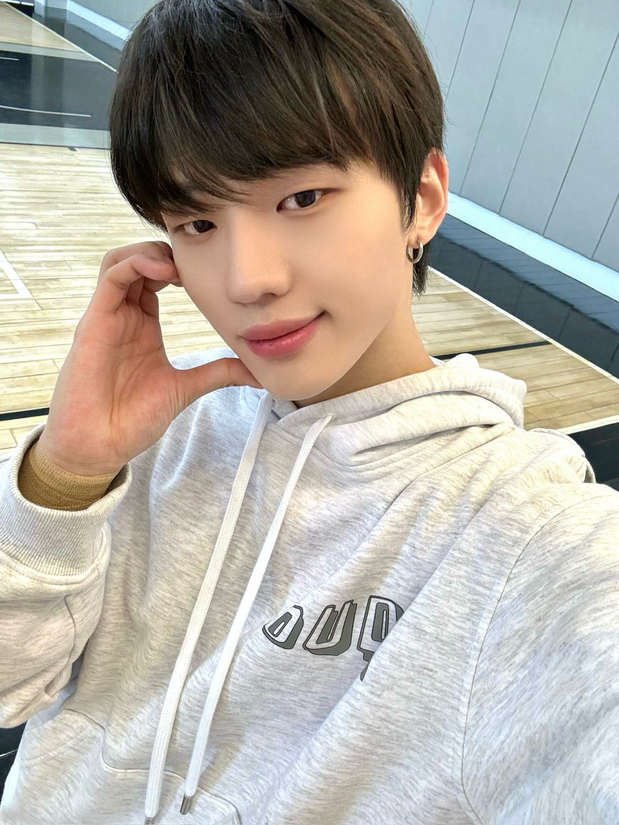 TNX_twt's tweet photo. 🏀마이클 준혁🏀 이 왔다ㅎㅎㅎㅎ

#천준혁 #JUNHYEOK https://t.co/rjepKrxMxA