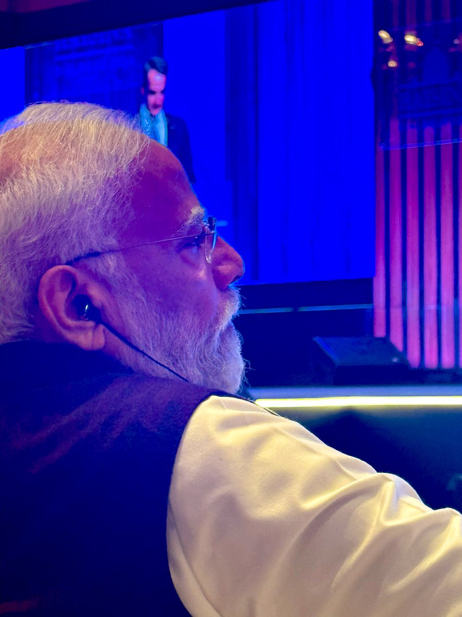ShashiTharoor's tweet photo. As #AFGG continued all week, I was privileged to attend the opening of the @raisinadialogue, with Prime Minister @narendramodi  and Greek Premier @kmitsotakis. It’s a hugely valuable forum at which India offered a platform for 118 countries this year to meet, discuss issues and network with each other — as well as learn about our country.  Caught up, among others, with old friend @carlbildt, a Raisina regular, and shared the opening dinner with several illustrious attendees.