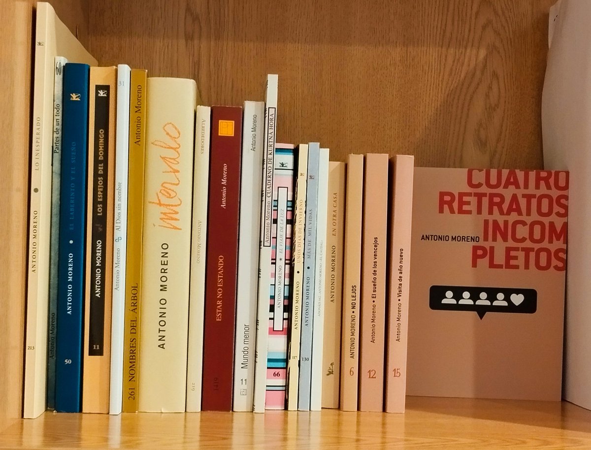 El nuevo hermanito ya está en casa y soy inmensamente feliz. 😊 Mi biblioteca #AntonioMoreno