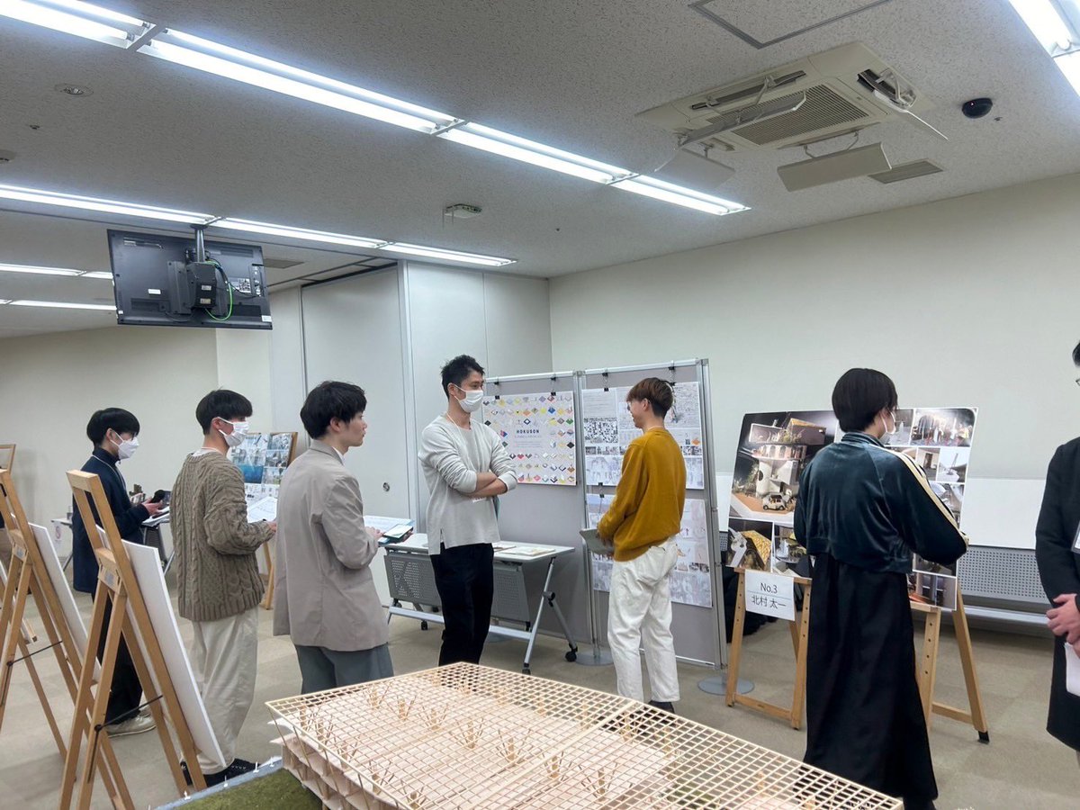 nasf_point_n's tweet photo. 本日は1stSession！とTalk Session！を行いました！
全作品に対し、質疑応答をして、審査員ごとの｢テーマ｣にあう作品を選出しました
最後に審査員による公開選出を行い、明日発表する作品を選んで頂きました💡
明日は選出者による発表が行われます！ぜひお越しください✨️ https://t.co/YYWgZLUn2U