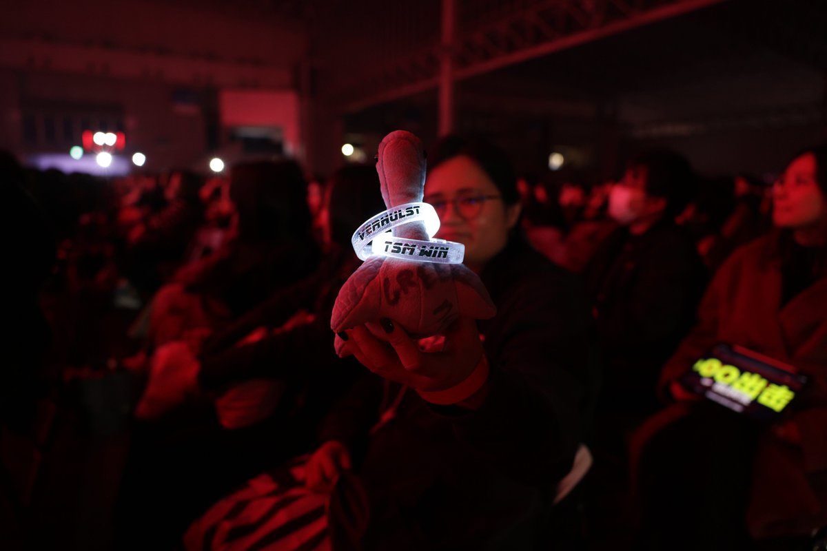 TSM (@tsm) on Twitter photo That's a wrap on Day 1 of <a href="/ApexAsiaFes_JP/">APEX LEGENDS ASIA FESTIVAL</a> ๐ด๐ณ๏ธ
The event has been a blast so far, see you all tomorrow for more! That's a wrap on Day 1 of <a href="/ApexAsiaFes_JP/">APEX LEGENDS ASIA FESTIVAL</a> ๐ด๐ณ๏ธ
The event has been a blast so far, see you all tomorrow for more!