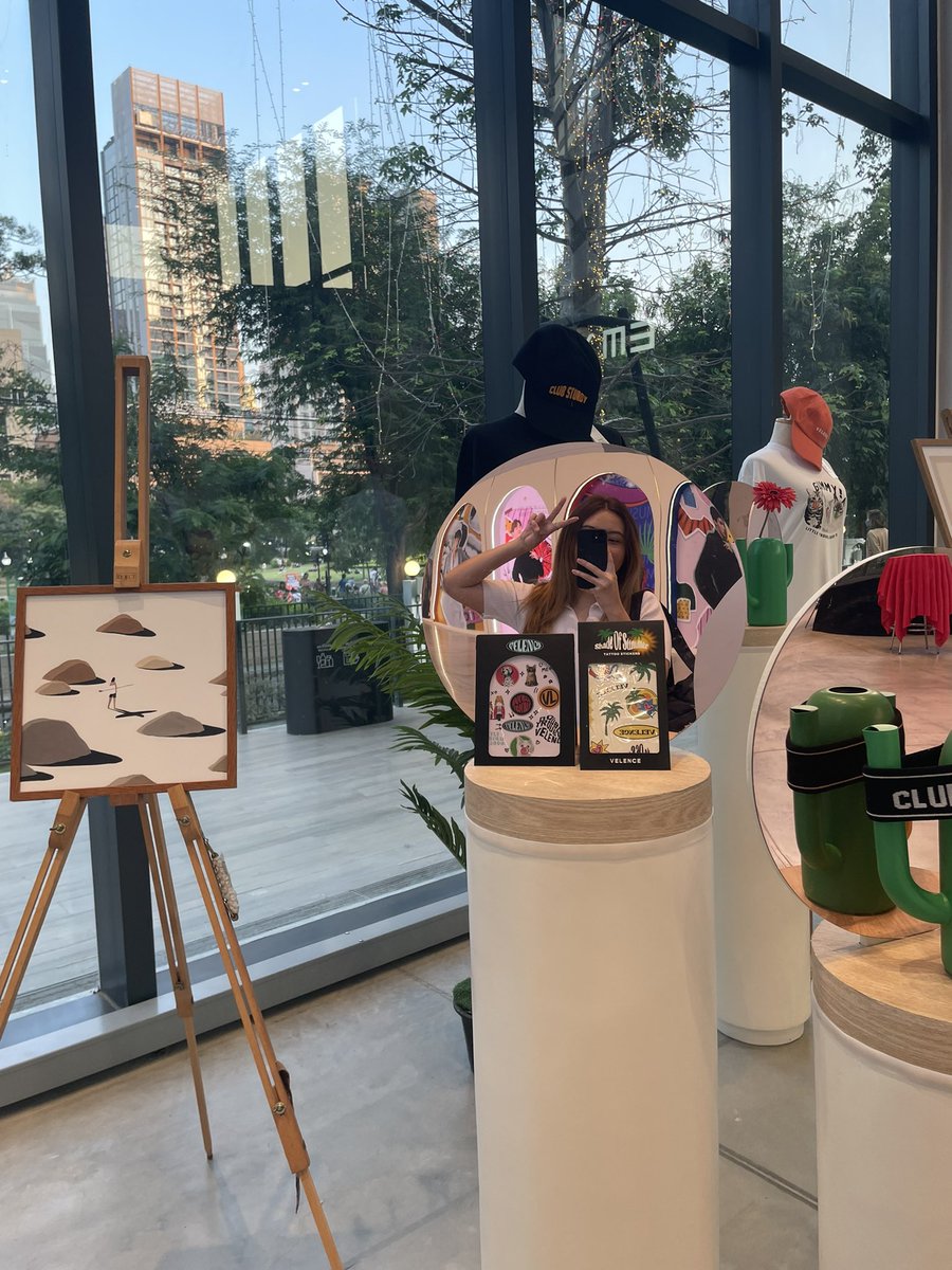 FernSuphattar40's tweet image. แวะมาหาพี่น้องวินละน๊าาา ✨🤏🏻🐰💚 
ถ่ายรูปมาเยอะจนเลือกไม่ได้เลย 🤣 

WIN 25TH BIRTHDAY 
#25thParallelwithWin 
#ParallelPulsewithWIN 
#WINfinity2024
#winmetawin @winmetawin