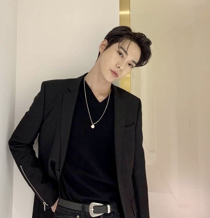 casyls_'s tweet photo. @gisellaei @sarawrat @niungyi @dailydixon Baik, Sambutan saya hanya sedikit kok, Tidak banyak. Untuk  selanjutnya, Silahkan kepada Mas Bian @zsehun ya untuk memulai sambutannya.

/Memberikan Mikrofon kepada Mas Bian ; Turun dari panggung/

#7UCKYDXN https://t.co/VZJq5Fcs7X