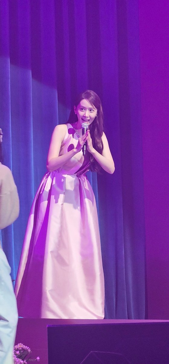 DeerPrime17's tweet photo. Naxinhiudayroi
#YOONA_FANMEETING_TOUR_BKK https://t.co/P3wUsr2Bm5