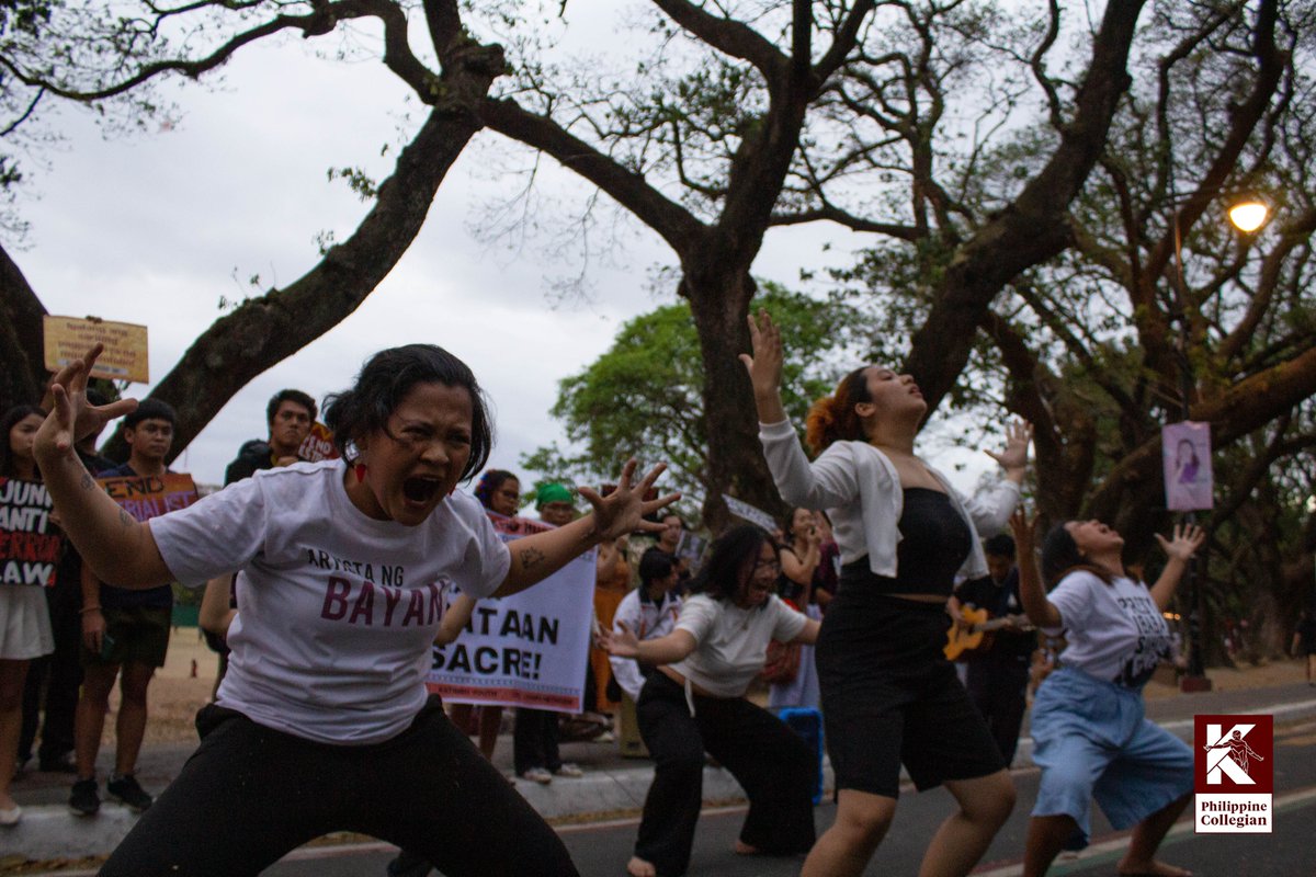 In commemoration of the Lumad volunteers massacred in New Bataan, Davao De Oro on this day two years ago, indigenous rights activists gathered in UP Diliman to demand justice. #JusticeForChadBooc #JusticeForNewBataan5 Photos by Gie Rodenas