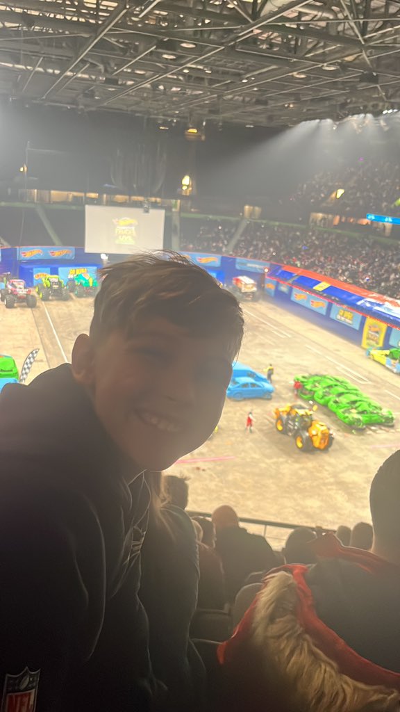GeorgiaBarlowX's tweet photo. #hotwheelsmonstertruckslive go big go hot wheels 🛞 🔥 https://t.co/TpCz9yDUMY