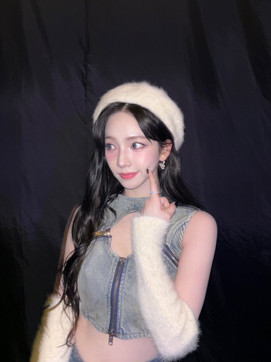 #aespa #KARINA bubble update 
Feb 24th 2024 2/2

#에스파 #카리나 #MY #마이 #유지민