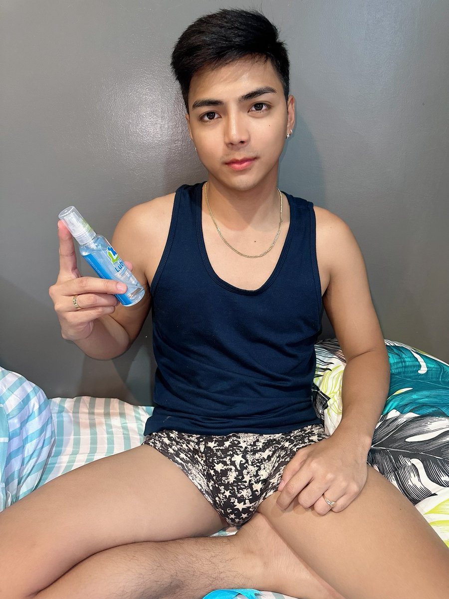 Pampadulas ba kamo @lubieph mo yan No more dryness with my LUBIE water-based lubricant. it can also work for hair frizz, dry or chapped skin, shaving problems, Very usefull after workout and perfect for shaving my body hair. Available at Mercury Drug stores Nationwide, Lazada,…