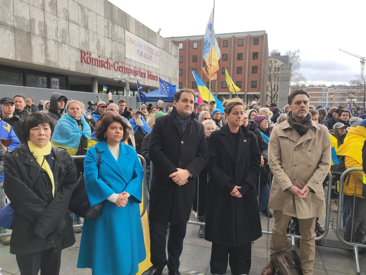 Jetzt geht's los in #Köln Gemeinsam für die Ukraine und für Demokratie. #StandWithUkraine