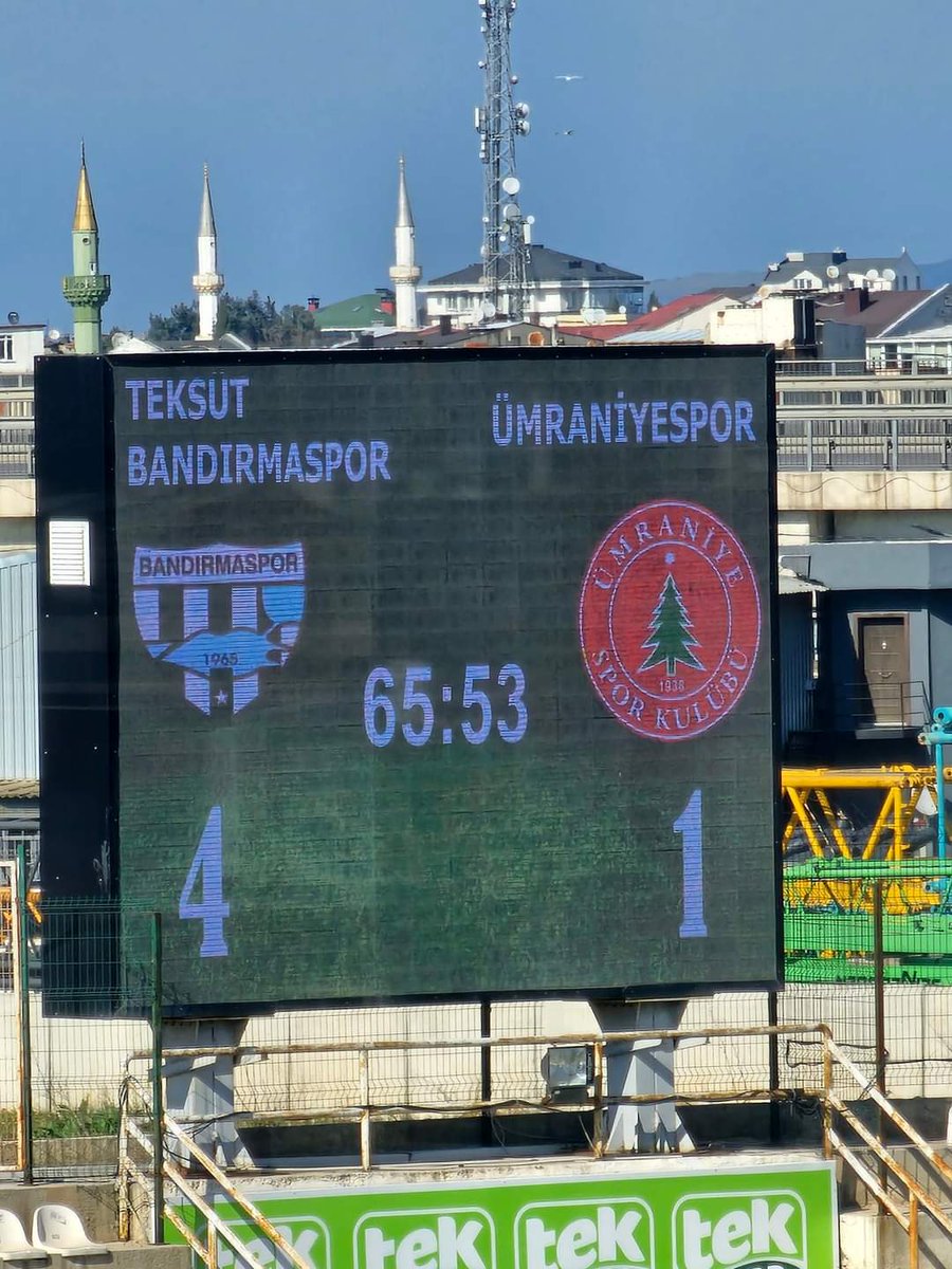 Maç sonucu : Bandırmaspor'umuz: 4 - Ümraniyespor: 1 Goller: ⚽️ 37' Mücahit Albayrak ⚽️ 53' Levent Ayçiçek ⚽️ 61' M. Djitte ⚽️ 66' Metehan Mimaroğlu