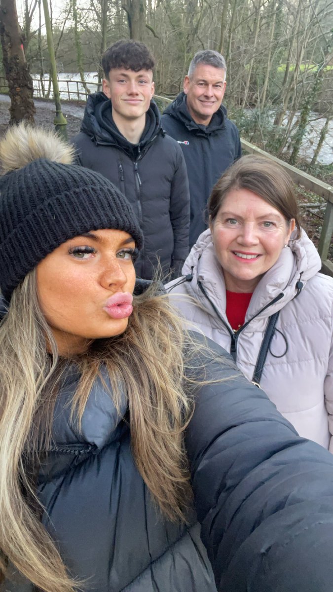 _miarichardson's tweet photo. Happy Birthday to my favourite man ever! 
Thank you for showing us what real love is, for always having time for us &amp; constantly spoiling us rotten. You’re the best dad anyone could wish for. If I had my choice of dads I’d choose you every day! Love you unconditionally ❤️ https://t.co/q77ZhJcKmi