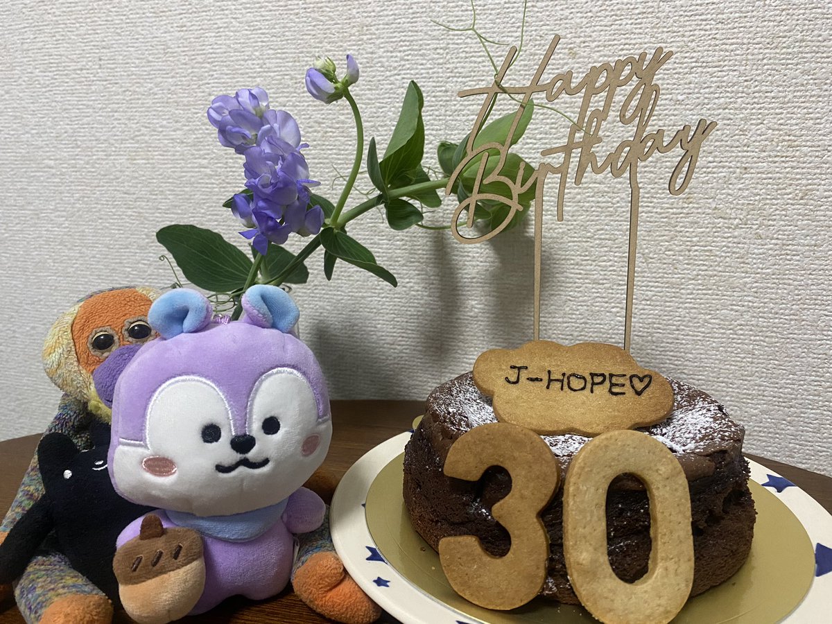 58gabacho's tweet photo. #to_hobi  #to_Hobi  #to_Jhope  #Dear_Jhope_from_ARMY #Dear_Hobi_from_ARMY 
遅くなってしまったけどお誕生日おめでとう。生まれてきてくれてありがとう。私たちに希望と幸せと元気をプレゼントしてくれて、日々楽しく過ごせてます。ホビさんの幸せをいつも願っています。Always love you! https://t.co/ddoHkOXehC