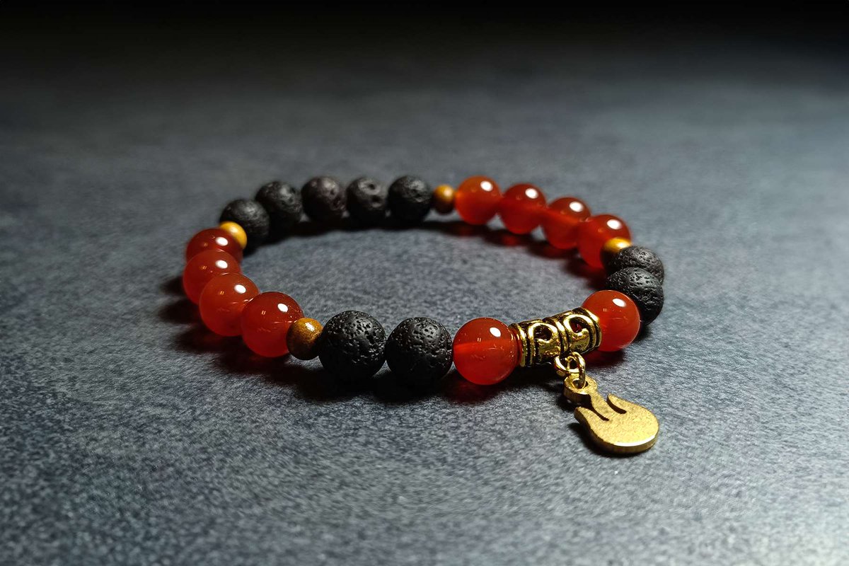 StickyShell's tweet image. A new collection of natural stone bracelets inspired by the most powerful Summons in the FF series!
Shiva | Ifrit | Ramuh
🛒: stickyshell.etsy.com