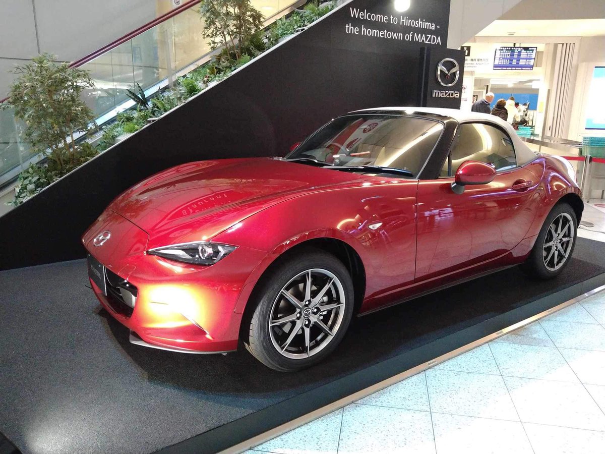 RedOutposts's tweet image. 広島空港のVセレ🚗
Welcome to Hiroshima - the hometown of MAZDA✨

#ロードスターVセレクション