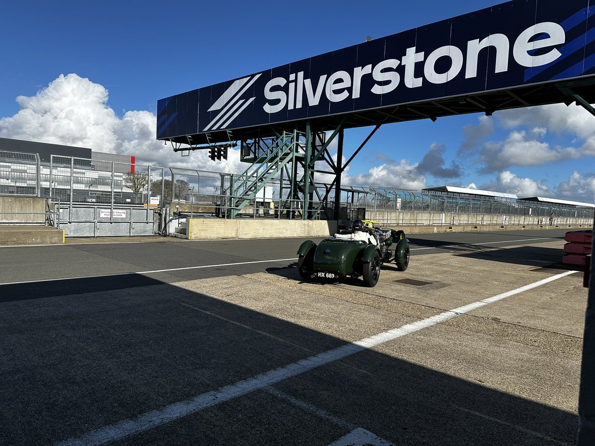 First test session of the year. 

Certainly:

#VintageRacing #AstonMartinClassic #ClassicCarRacing #VintageAston #RetroRacing #AstonMartinHeritage #ClassicCarCulture #HistoricRacing #VintageSpeed #AstonMartinLegends #LeMans #Silverstone