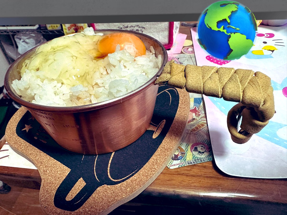 BQeD7LHwJ9TrKaZ's tweet photo. old mountainのokamadonでTKG
家でシングルバーナー使って優勝しました🏆
買って放置してたわ😅
#oldmountain
#okamadon
#お家ごはん https://t.co/Q87NJGaLyC