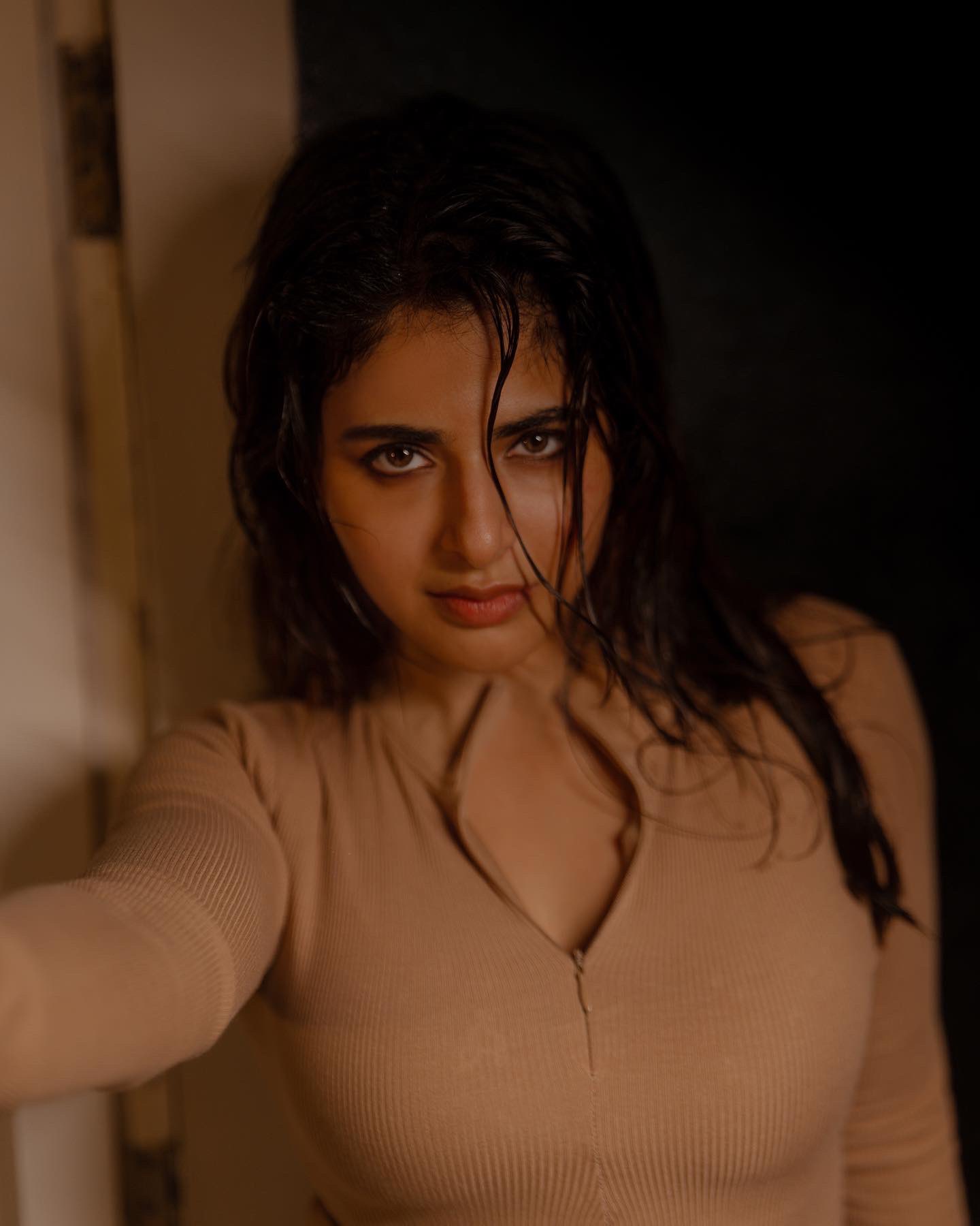 GHGt5POXwAAPrG5?format=jpg&name=large