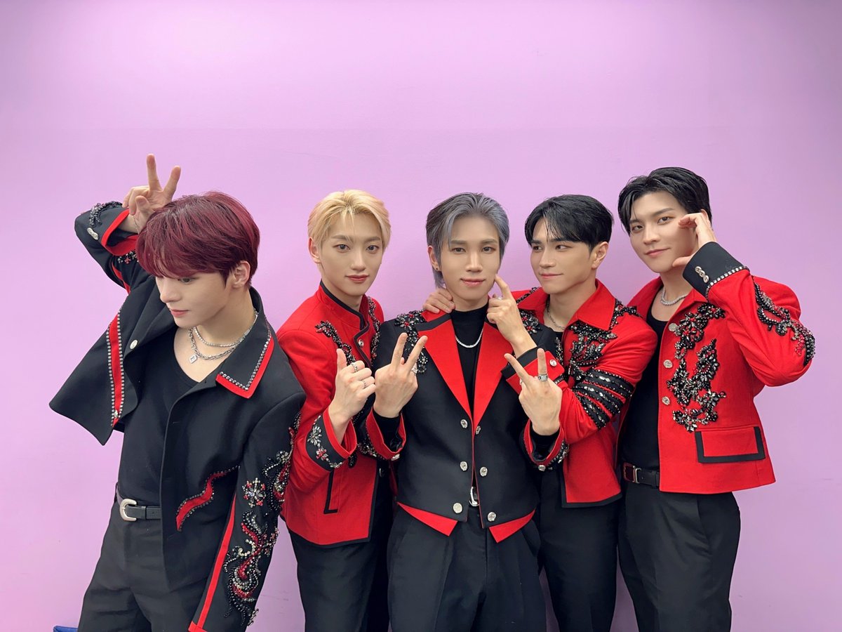 [#VANNER]

내 이름은 배너,
VVS만 아는 남자...

🔥불꽃남자 배너🔥를 타오르게 하는 건,

    ❤️‍🔥❤️‍🔥   ❤️‍🔥❤️‍🔥
❤️‍🔥❤️‍🔥❤️‍🔥❤️‍🔥❤️‍🔥❤️‍🔥
❤️‍🔥❤️‍🔥삐❤️‍🔥삐❤️‍🔥❤️‍🔥
     ❤️‍🔥사❤️‍🔥랑❤️‍🔥
         ❤️‍🔥❤️‍🔥❤️‍🔥
              ❤️‍🔥

내일도 잘 부탁해😘

#배너
#CAPTURE_THE_FLAG #JACKPOT