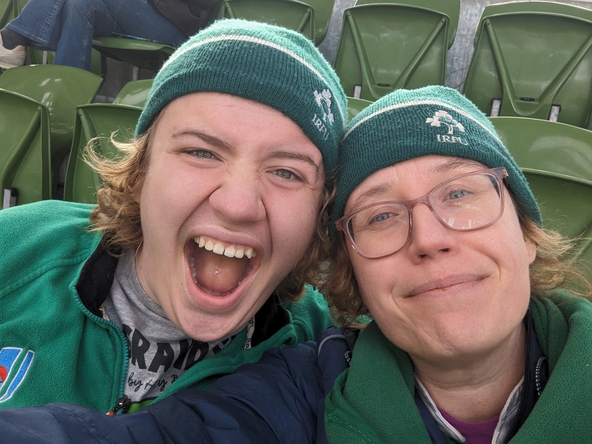 sorchabh's tweet photo. #shouldertoshoulder #IREvWAL https://t.co/OtCwMpbECh