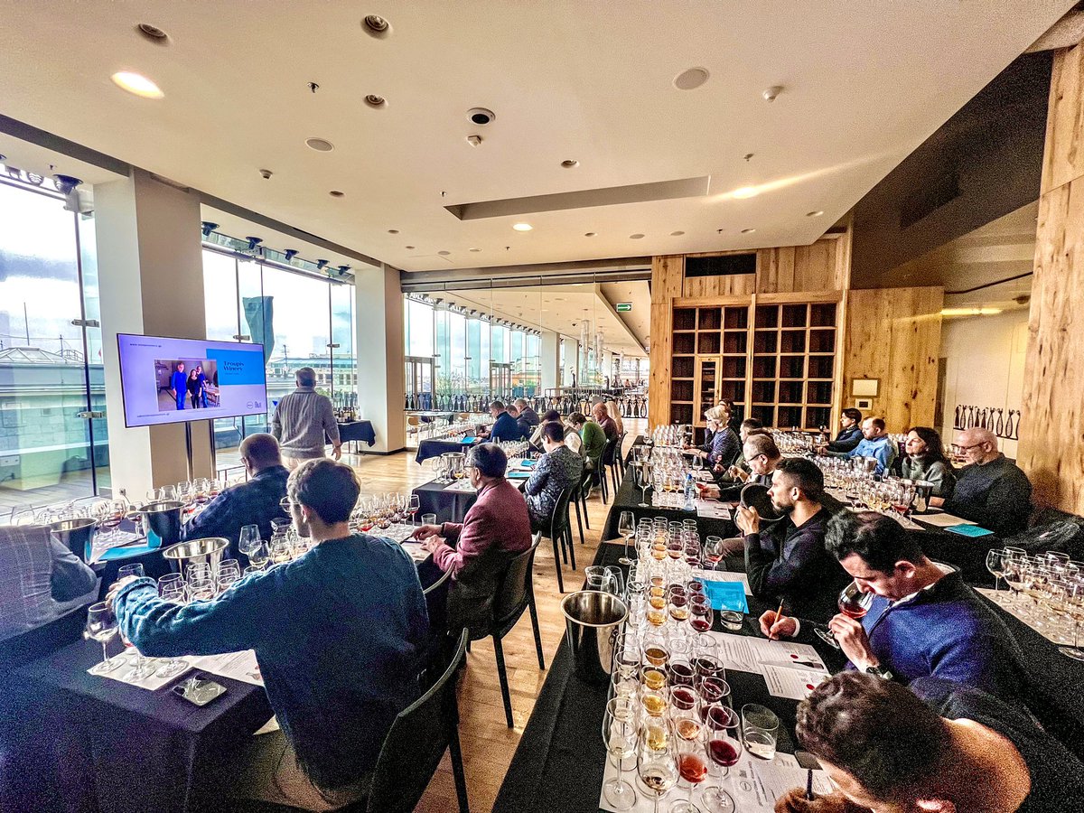 Great reception for @50ggw in Poland 🇵🇱 @bonkowskimw. Next stop Amsterdam in March and London in May. Things to look forward to. #greekwine #greekwineexplained