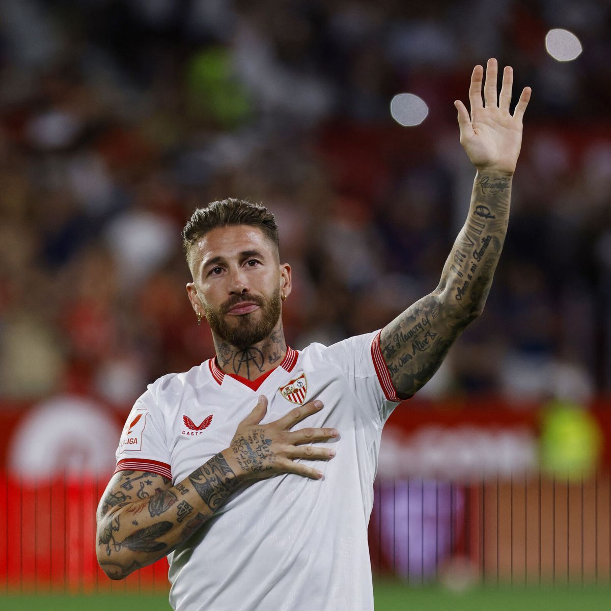 El Real Madrid prepara un Homenaje a Sergio Ramos este Domingo en el Santiago Bernabéu 
Sergio Ramos vuelve a lo que fue su casa por varios años y dónde conquisto varios títulos

Sergio Ramos: "Si marco en el Bernabéu,no lo celebraré por respetó al Real Madrid"