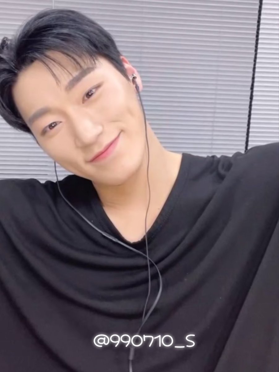 990710_S's tweet photo. 240224 메이크스타 영통 

今日もありがとう☺️🤍🤍

#ATEEZ #에이티즈 #최산 #SAN #산 #サン https://t.co/BSk3jDZHB1