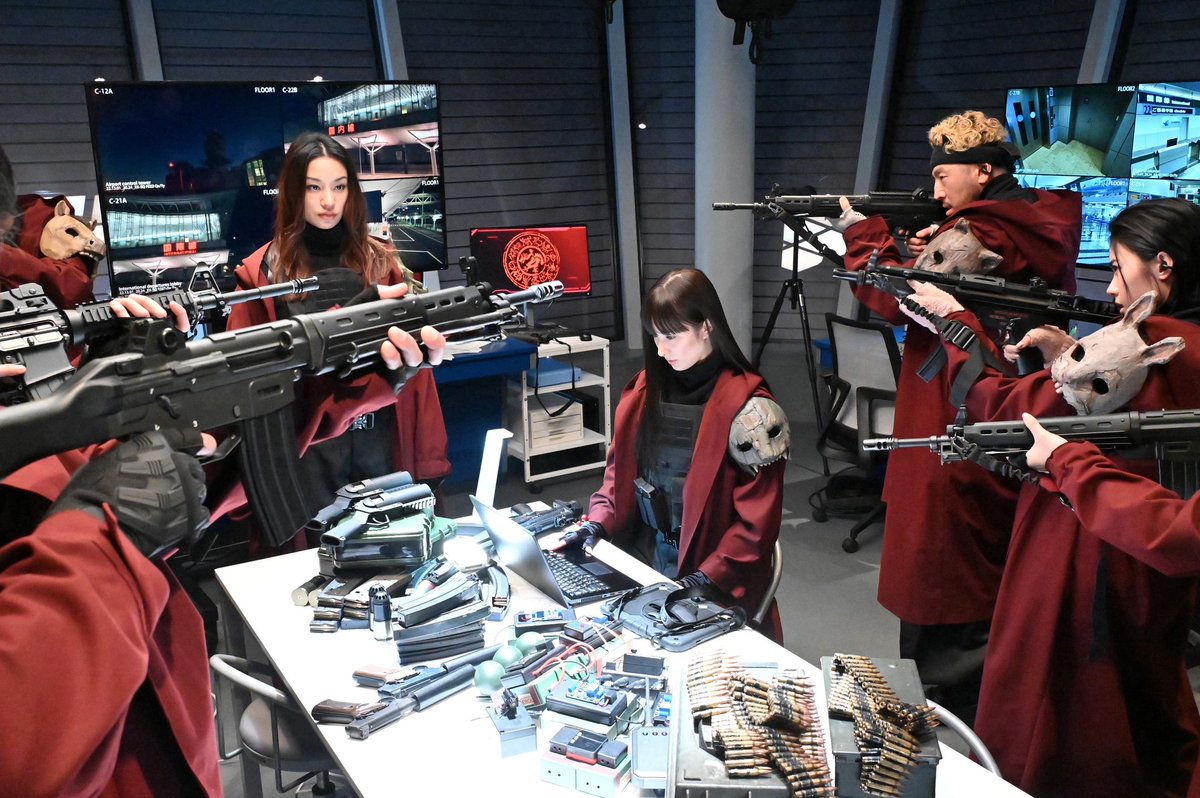 新空港占拠 観戦中👀✈️／ 獣たちが仲間割れで一触即発！？💥🔫 #高橋