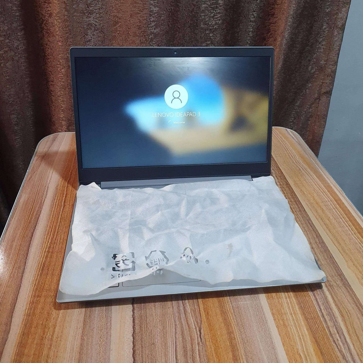 #ForSale 
#HotSales

15' Lenovo Ideapad 3 PC ,

👇🏽👇🏽👇🏽

📍10th Generation Intel Core i3 Processor
📍Intel UHD Graphic 4 cores 8 logical processors 
📍1TB HDD
📍4GB RAM

Original Price  >> #150,000
Contact - 08025392442
It's Negotiable. DM or Call.
Help me and share.