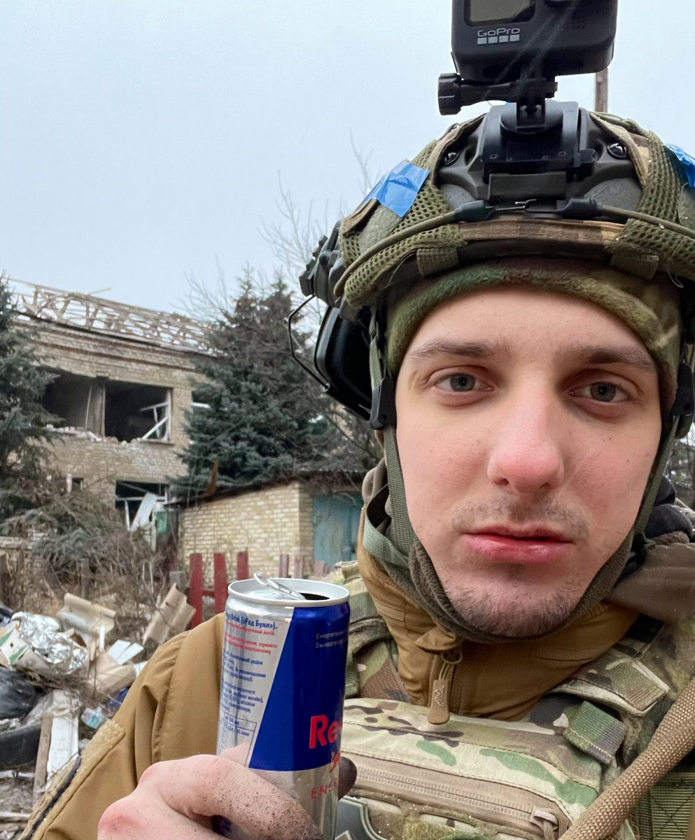 samotniyskhid's tweet photo. 24-го февраля 2022-го я получил в личку сообщение: «братан, удаляй свой Твиттер, армии у вас уже походу нет»

Два года спустя: https://t.co/tTdnTmH6Dt