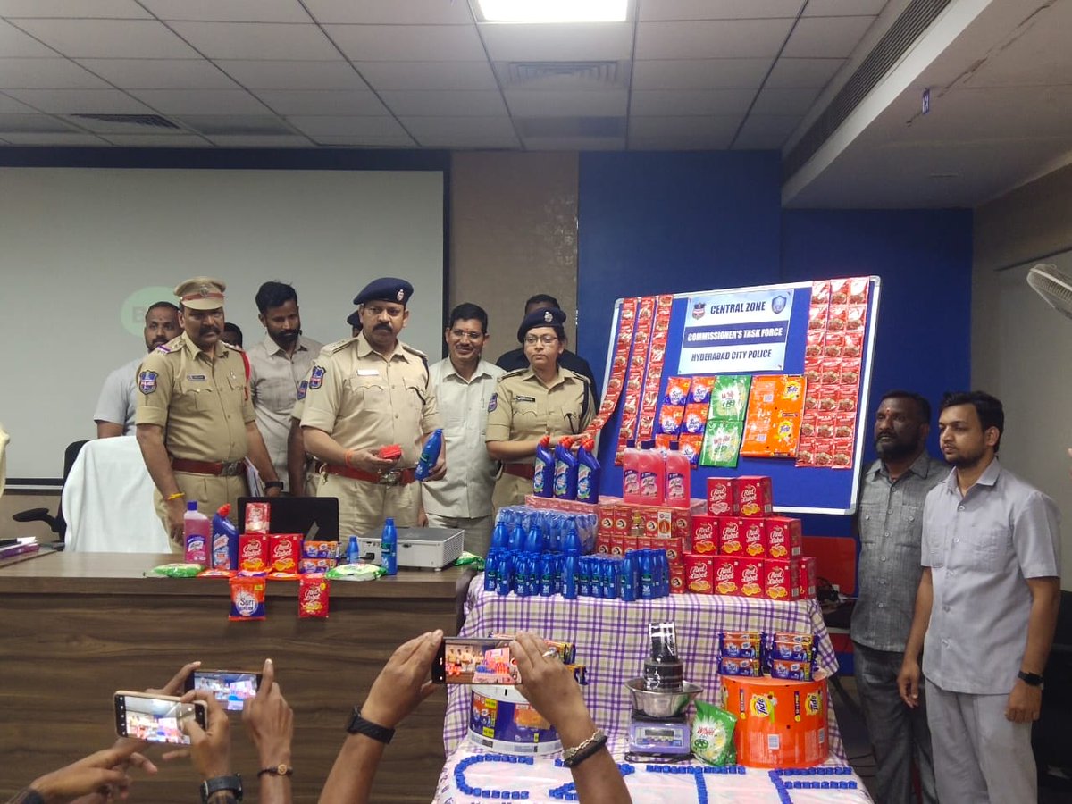 sudhakarudumula's tweet photo. FAKE! FAKE! FAKE!

You might have brought these fake goods home.

From Parachute Coconut oil to Red Label tea, Surf Excel to Everest Masala, this gang in #Hyderabad manufactures and sells duplicate household items.

They sell them to Kirana shops and supermarkets as genuine products in and around Hyderabad City and earn easy money illegally.

The duplicate products they manufacture include:

Parachute coconut oil

Everest cooking masala

Surf Excel big bar

Surf Excel Detergent cake

Active Wheel 2 in-1 Detergent powder

Brook bond Red Label Tea Powder

Harpic Liquid

Wheel cleaning liquid

Lizol cleaning liquid 

Brook bond tea powder

On lead with the assistance of an authorized representative of Marico Limited and Hindustan Unilever Kacheguda, police busted a gang of three people manufacturing duplicate household products in Hyderabad.

Police raided 3 places in the limits of Nagaram, Keesara Mandal (Rachkonda), Katedhan industrial area in the limits of Mailardevpally area.

Police seized products worth ₹2 crore

The material they use is life-threatening and toxic. May cause serious and prolonged health effects on short or long-term exposure to humans.

Three persons Mahendra Singh(29), Mithlesh Kumar (23), and Triyam Kumar (19) are arrested and three others are still absconding.

#Telangana
