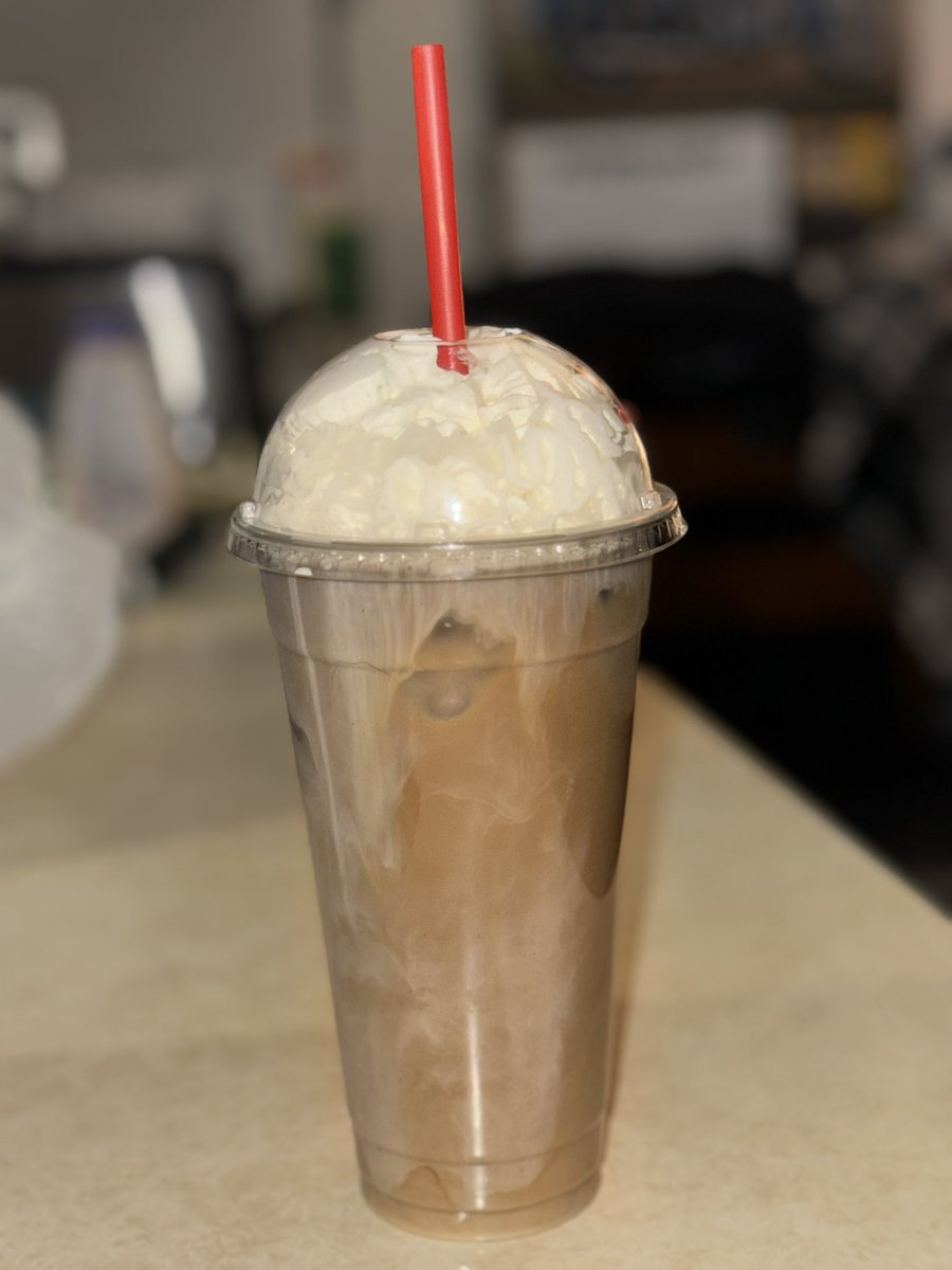 RoadQueen1967's tweet image. Got these new plastic cups to make Italian Sodas at home…and iced coffees!!! Game changer! Mama is happy…

#gotcoffee
#icedcoffee
#icedcoffeeathome
#caffeine
#HappySaturday