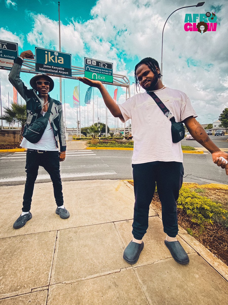 Afro Glow tweet media