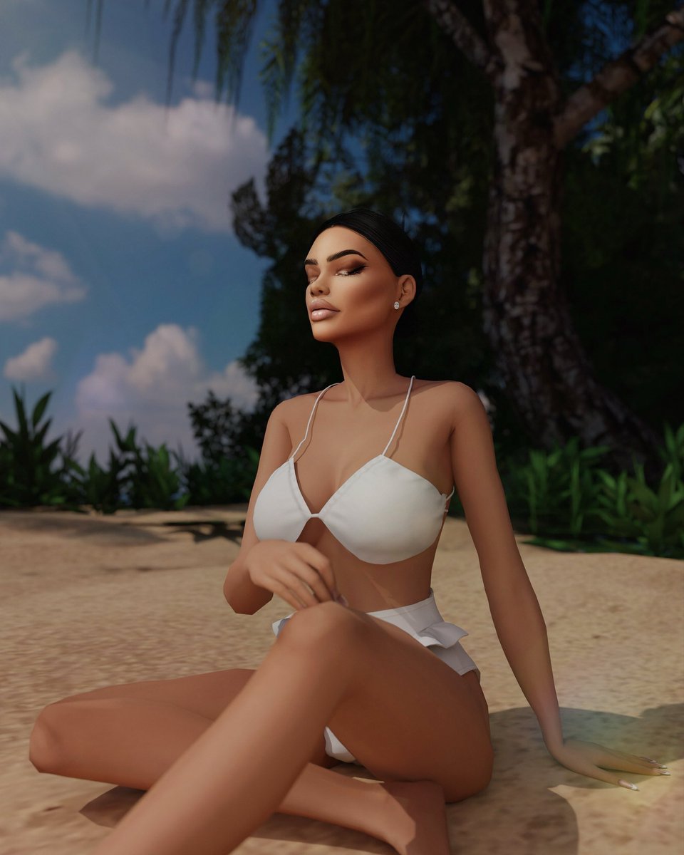 Tout autant en chaleur que le soleil qui tape sur cette plage !😽