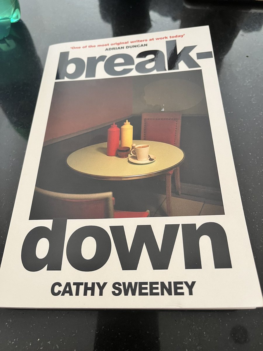 #IrelandReads day, a lovely reminder of the joy reading brings and those trying to make it available for everyone through initiatives with #AdultLiteracyforLife @LibrariesIre……almost finished this debut novel for Cathy Sweeney 😊