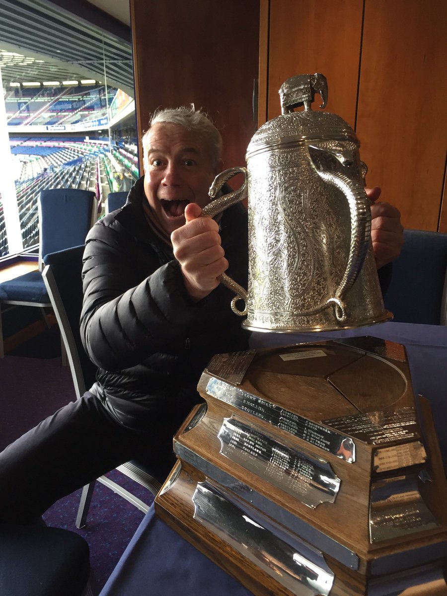 Crackerjack of a Calcutta Cup. Full of energy, mistakes & passion from
both sides. What an atmosphere in this chaotic match #6Nations @Scotlandteam win 30-21 & will hang on to this piece of silverware for a 4th successive win on the trot! #calcuttacup The triple crown is still on