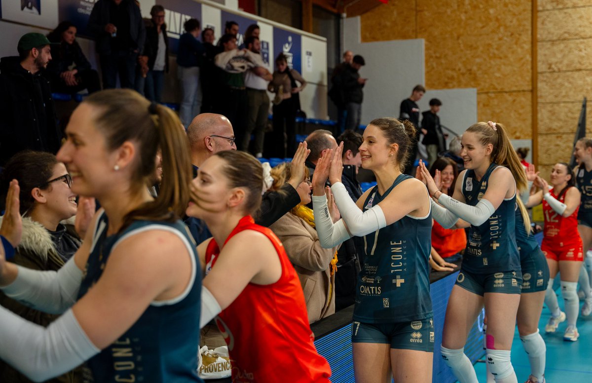 AlexHubner_'s tweet photo. Pas de match ce w-end,exempt pour cette #J22.
Ns regarderons avc attention les résultats des rencontres de ce soir,à 5 journées de la fin de la phase régulière. RdV samedi prochain pr retrouver notre public fidèle et partager ces belles émotions à la HNM ⚪️🔵 #objectifplayoffs https://t.co/0mYN8dWWZm
