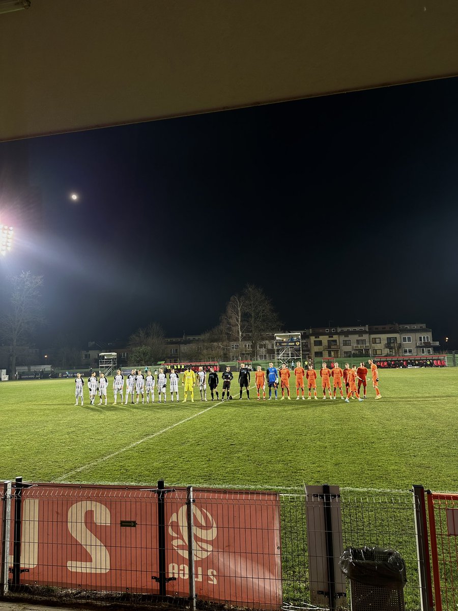 Dzień zaczęłam w Bielsku-Białej, kończę w Niepołomicach ⚽️🤪