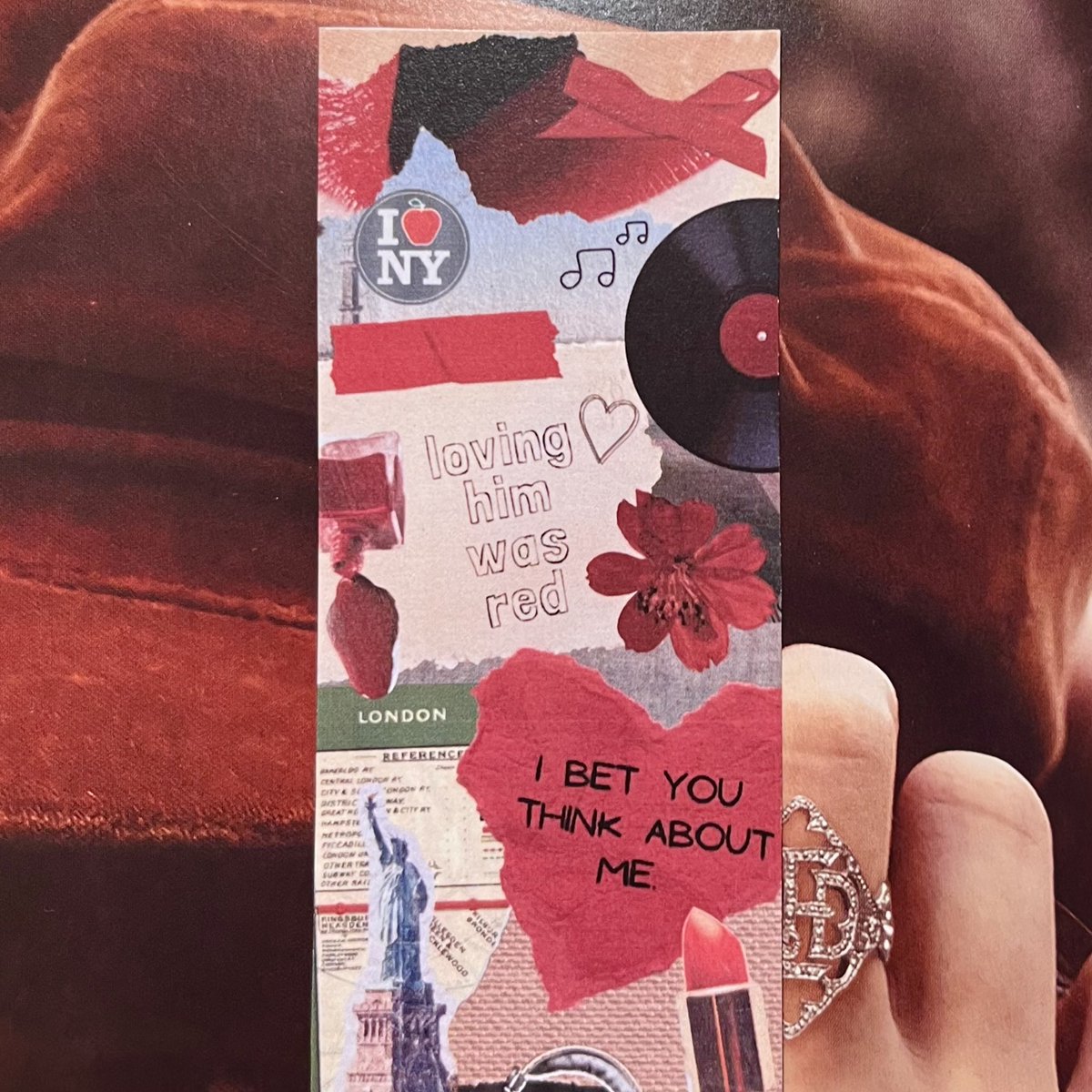 knottedcherries's tweet photo. the red inspired bookmark just dropped!!  ♥️🗽🍰🇬🇧🚘♣️🧣 https://t.co/GUpdq6VgoG https://t.co/OjyBsKGEzs