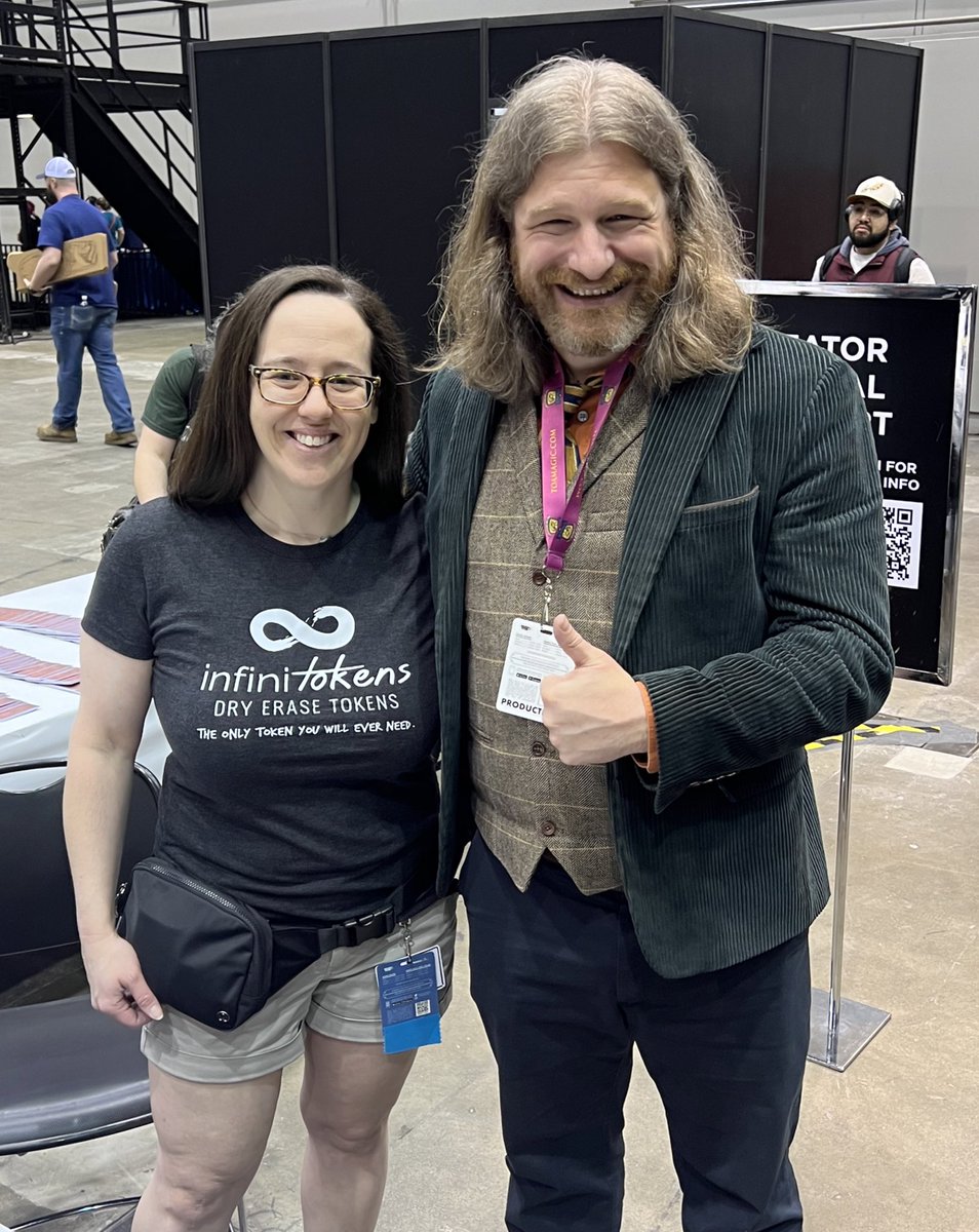 This is the creator of @InfiniTokens. She’s a school teacher and an awesome person, but she is NOT a sponsor because I will never take a penny from her. I shill for Infinitokens for free! Go check out infinitokens.com !!